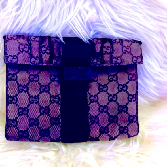 Authentic Gucci Mono Pouch! - Picture 4 of 9